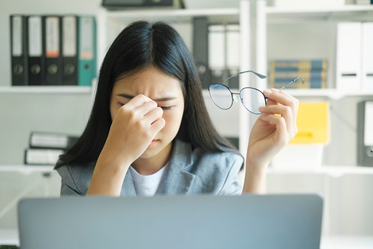 长时间看电脑 眼睛过度疲劳怎么办？